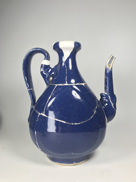 古玩陶瓷霽藍釉執壺真品鑒賞圖