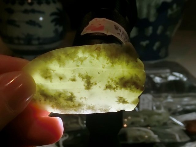 古玩玉器和田玉蟬真品鑒賞圖