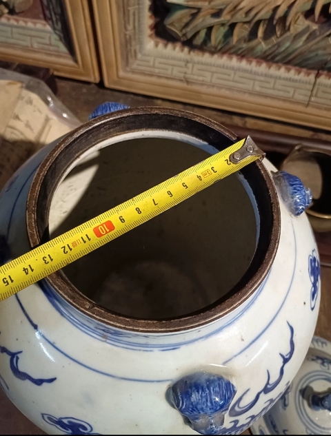 古玩陶瓷青花趕珠龍紋獅耳罐真品鑒賞圖