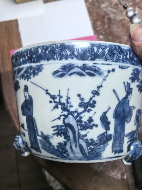 古玩陶瓷人物紋青花香爐真品鑒賞圖