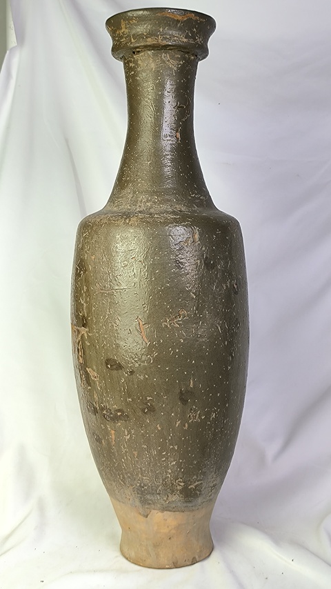 古玩陶瓷遼金時(shí)期茶葉末釉盤口瓶真品鑒賞圖