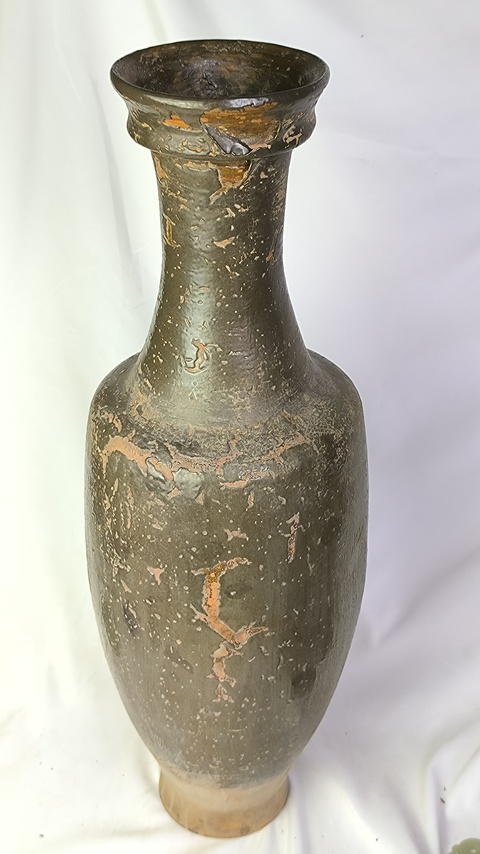古玩陶瓷遼金時(shí)期茶葉末釉盤口瓶真品鑒賞圖
