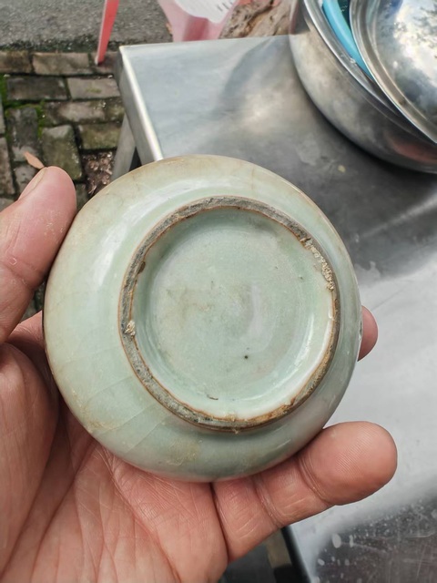 古玩陶瓷龍泉青瓷粉盒真品鑒賞圖