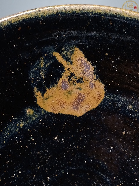 古玩陶瓷鐵銹花碗真品鑒賞圖
