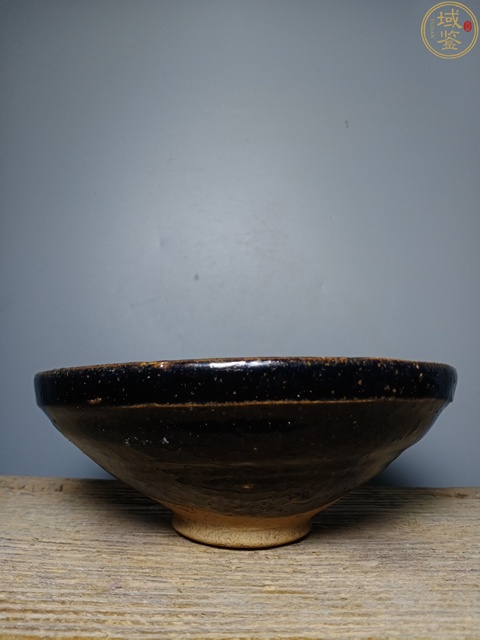 古玩陶瓷鐵銹花碗真品鑒賞圖