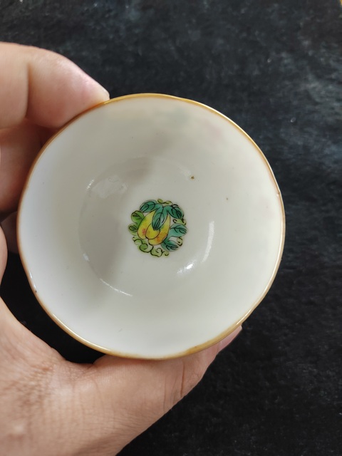 古玩陶瓷粉彩連升三級圖茶杯真品鑒賞圖