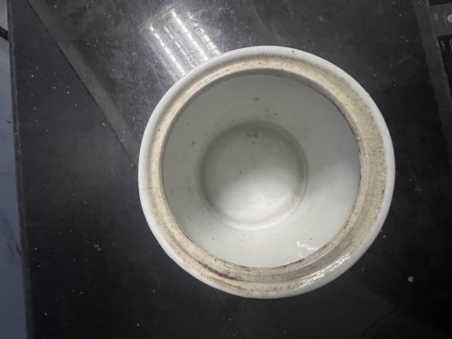 古玩陶瓷彩繪花卉筆筒真品鑒賞圖