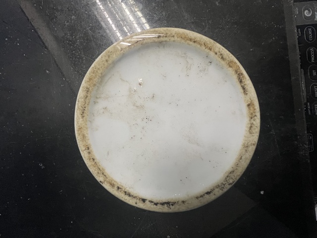 古玩陶瓷彩繪花卉筆筒真品鑒賞圖