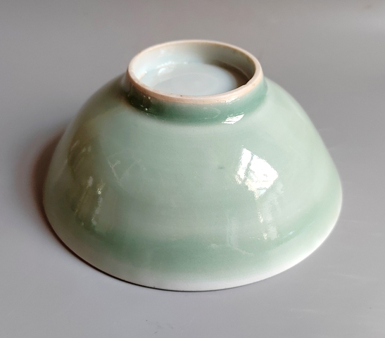 古玩陶瓷豆青釉碗真品鑒賞圖