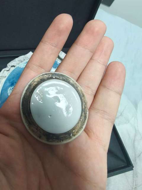 古玩陶瓷青花胭脂蓋盒真品鑒賞圖