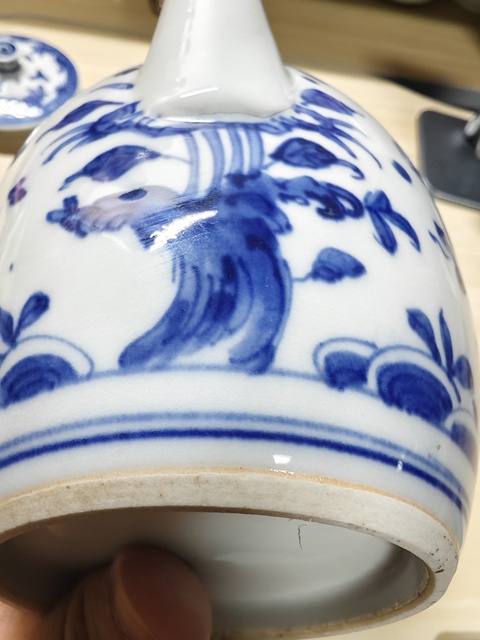 古玩陶瓷龍紋青花執(zhí)壺真品鑒賞圖