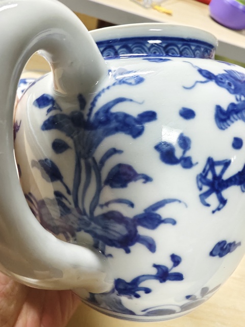 古玩陶瓷龍紋青花執(zhí)壺真品鑒賞圖