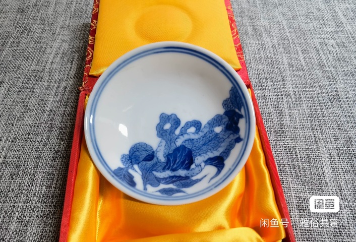 古玩陶瓷桑蠶紋青花盤真品鑒賞圖