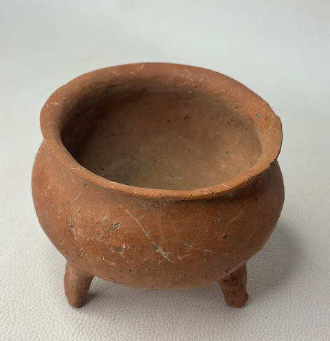 古玩陶瓷新石器文化早中期三足紅套鼎真品鑒賞圖