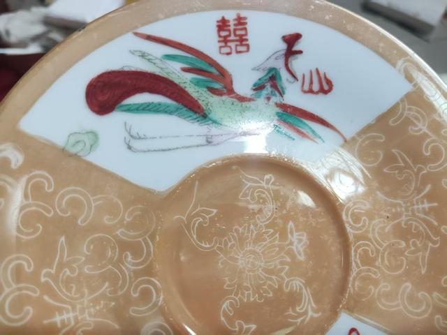 古玩陶瓷龍鳳紋盤真品鑒賞圖