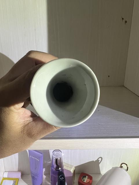 古玩陶瓷青花人物紋撇口瓶真品鑒賞圖