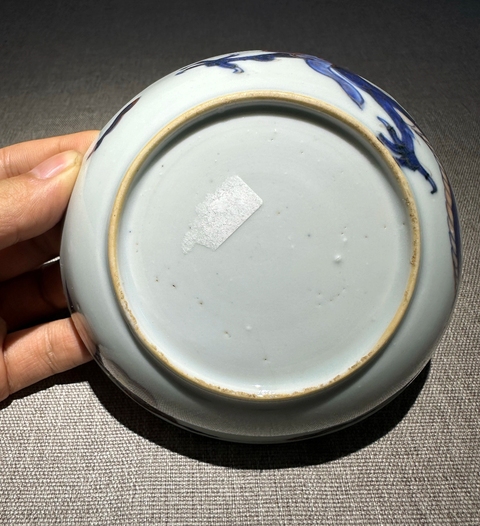 古玩陶瓷乾隆青花加彩過墻龍小盤真品鑒賞圖