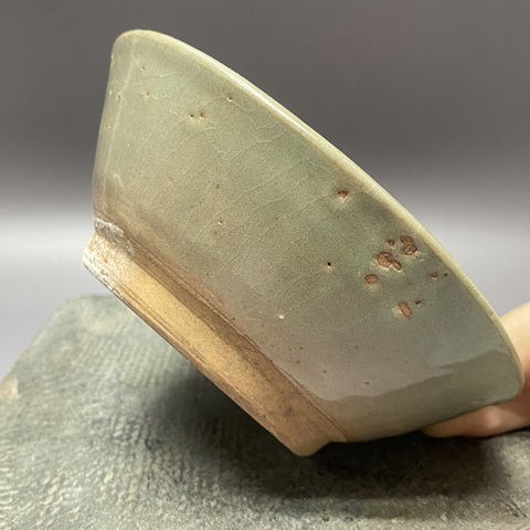 古玩陶瓷晚明龍泉窯系青釉碗真品鑒賞圖