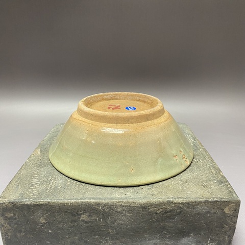 古玩陶瓷晚明龍泉窯系青釉碗真品鑒賞圖