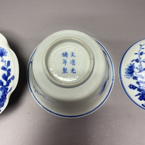 古玩陶瓷清光緒·二級官窯·青花牡丹花卉三才蓋碗拍賣,當前價格6900元