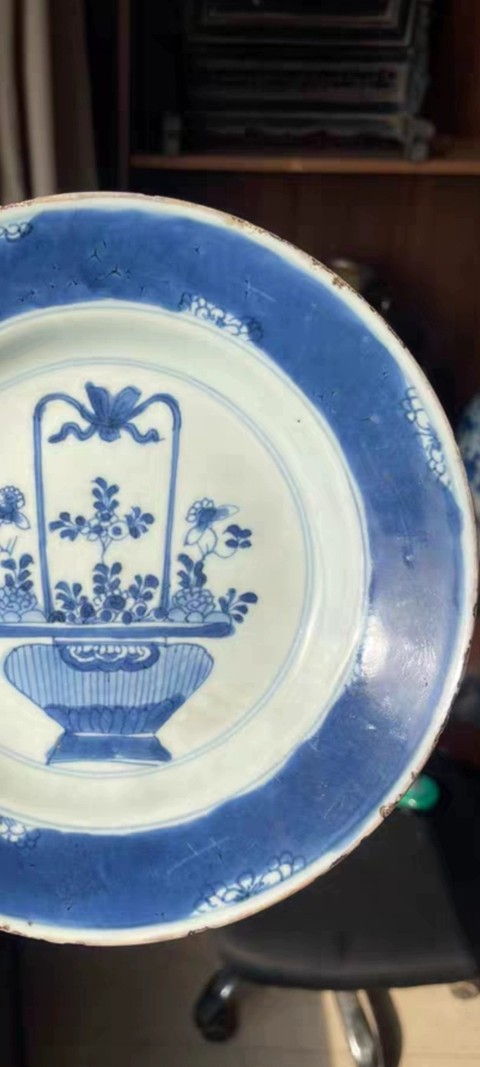 古玩陶瓷青花提藍花紋盤真品鑒賞圖