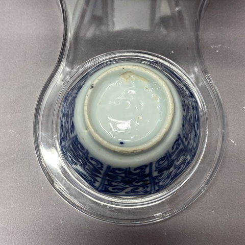 古玩陶瓷青花八角花卉紋杯盤(pán)真品鑒賞圖