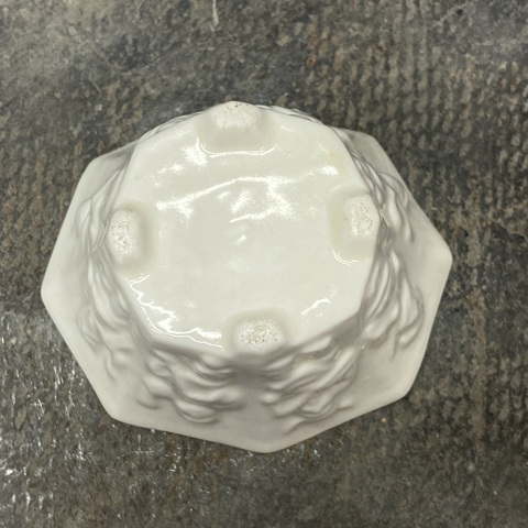 古玩陶瓷德化窯白釉八方杯真品鑒賞圖