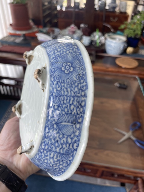 古玩陶瓷四足青花水仙盆真品鑒賞圖