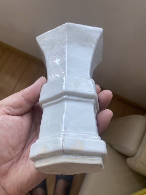 古玩陶瓷白釉六方花觚真品鑒賞圖