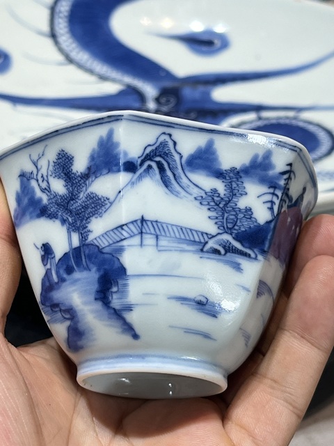 古玩陶瓷山水紋青花碗真品鑒賞圖