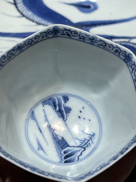 古玩陶瓷山水紋青花碗真品鑒賞圖
