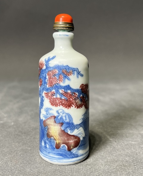 古玩陶瓷清中期 青花釉里紅松竹高士圖鼻煙壺拍賣,當前價格15880元