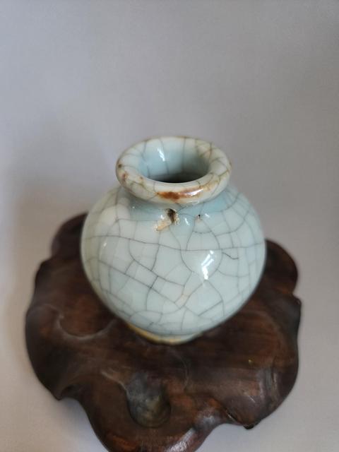 古玩陶瓷哥釉水盂真品鑒賞圖