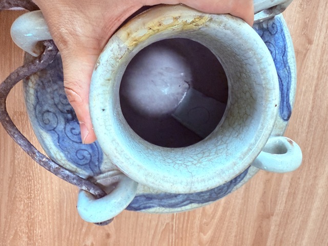 古玩陶瓷龍紋青花壺真品鑒賞圖