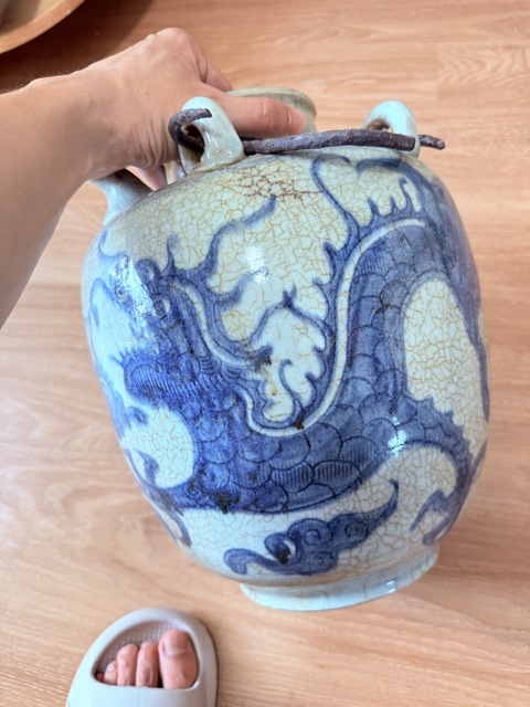 古玩陶瓷龍紋青花壺真品鑒賞圖