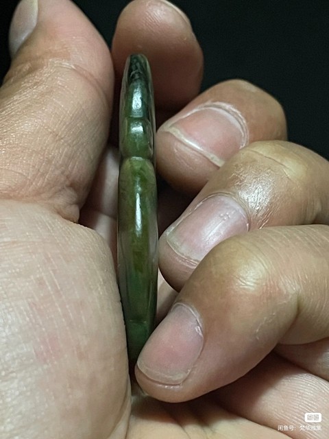 古玩玉器翡翠雕“瑞獸”把件真品鑒賞圖