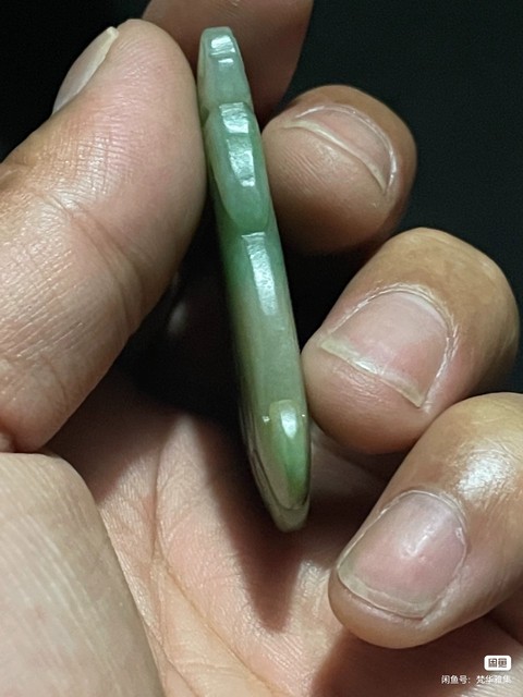 古玩玉器翡翠雕“瑞獸”把件真品鑒賞圖