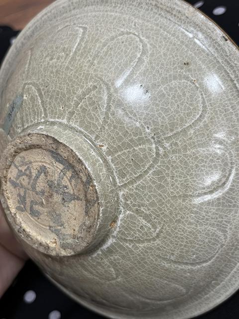 古玩陶瓷青白釉刻花碗真品鑒賞圖