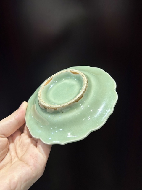 古玩陶瓷青釉印花盤拍賣,當前價格800元