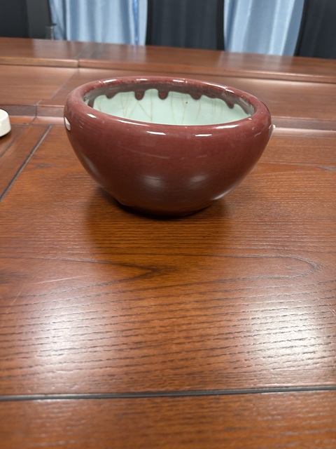 古玩陶瓷紅釉香爐真品鑒賞圖