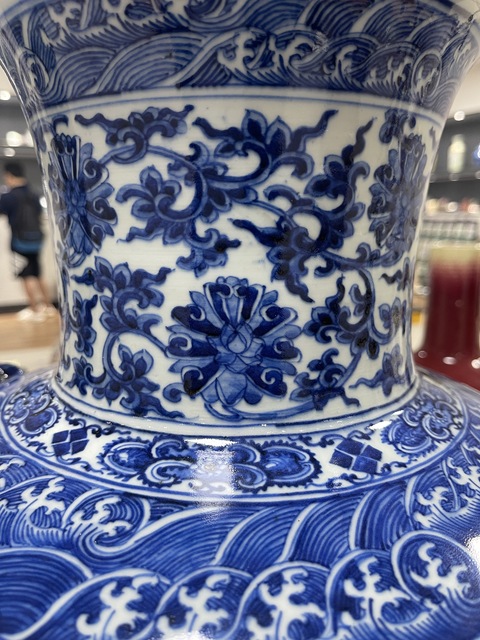古玩陶瓷青花尊真品鑒賞圖