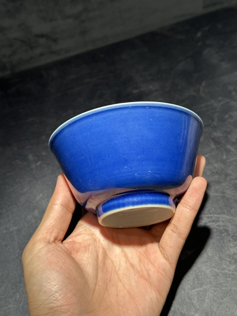 古玩陶瓷祭藍釉碗真品鑒賞圖