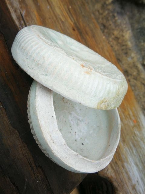 古玩陶瓷云市窯粉盒真品鑒賞圖