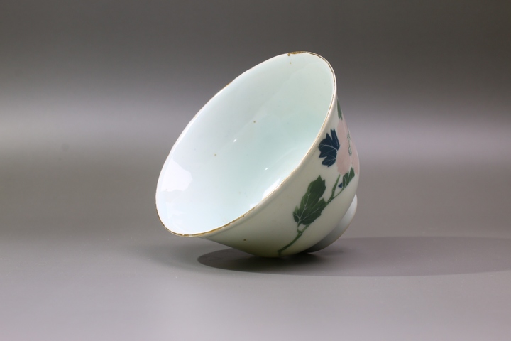 古玩陶瓷清宣統·釉下五彩花卉紋茶圓拍賣,當前價格272元