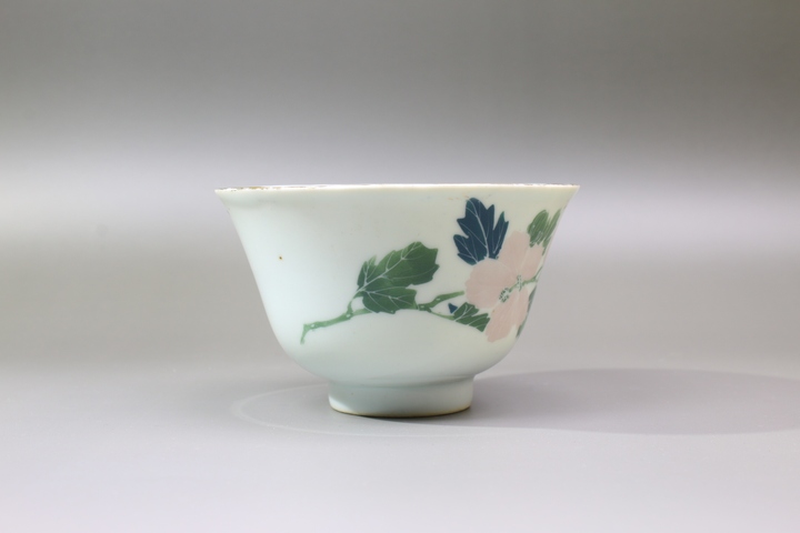 古玩陶瓷清宣統·釉下五彩花卉紋茶圓拍賣,當前價格272元