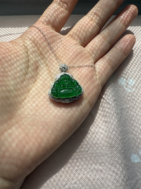 古玩玉器天然翡翠佛公掛件真品鑒賞圖