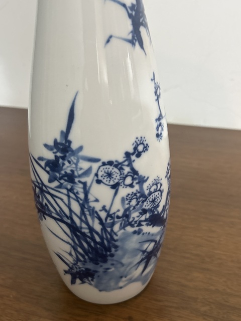 古玩陶瓷花卉紋青花瓶拍賣,當前價格8000元