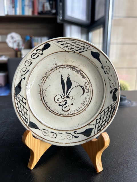 古玩陶瓷磁州窯白地黑花盤真品鑒賞圖