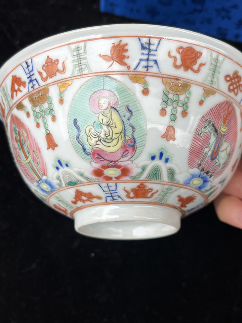 古玩陶瓷晚清民國粉彩七珍八寶碗真品鑒賞圖