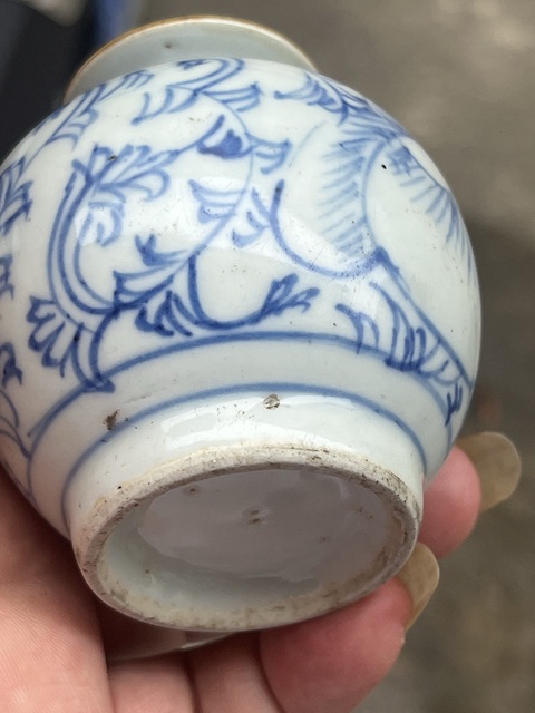 古玩陶瓷青花淡描花卉紋水盂真品鑒賞圖